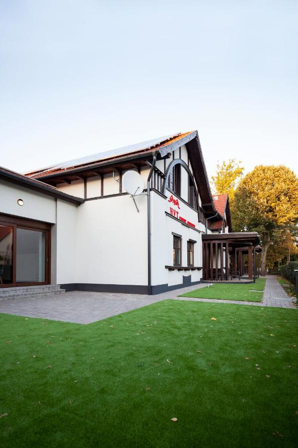Hvt Comfort Apartments Mezőkövesd Exteriér fotografie